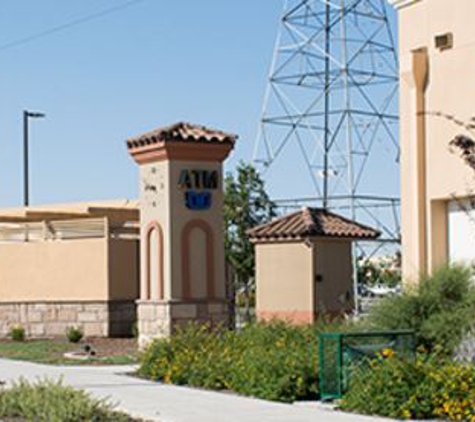 United Security Bank - Fresno, CA. The Marketplace Shopping Center S/E corner of Herndon Ave. & Golden State Ave. 
Fresno