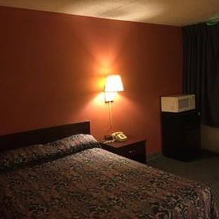 Red Carpet Inn & Suites - Lima, OH