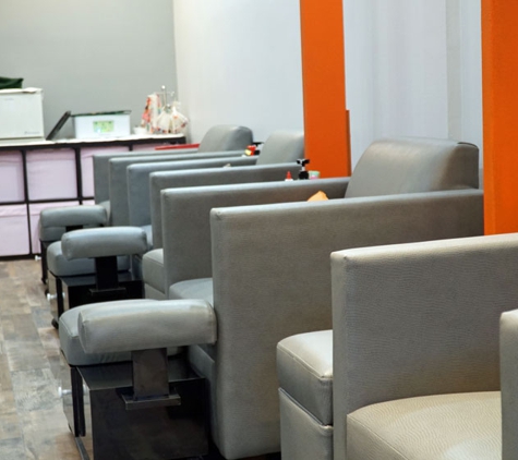 WM Upholstery - Sherman Oaks, CA. chairs for beauty saloon