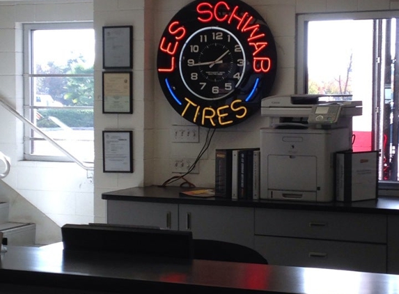Les Schwab Tires - Orangevale, CA