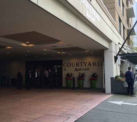 Courtyard by Marriott - Bellevue, WA