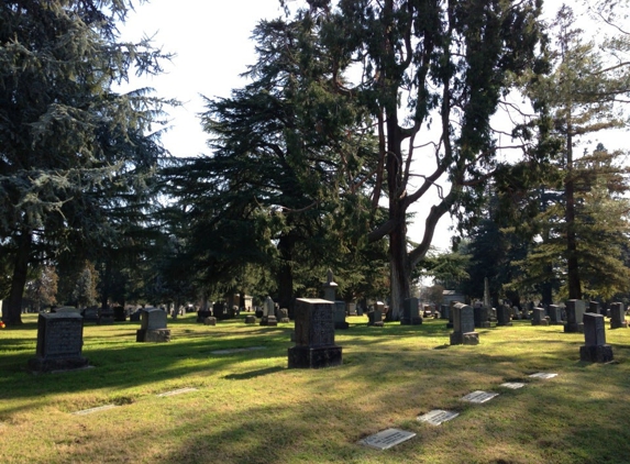 Odd Fellows Lawn Cemetery - Sacramento, CA