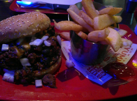 Red Robin Gourmet Burgers - Portland, OR