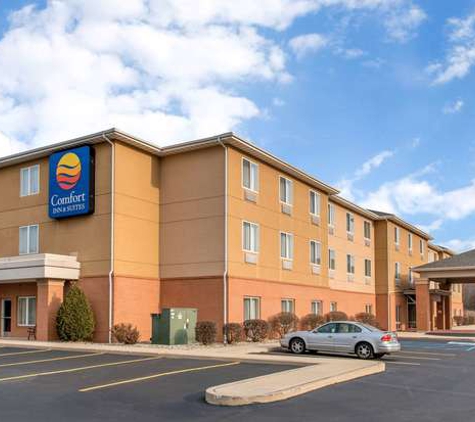 Comfort Inn & Suites Porter near Indiana Dunes - Porter, IN