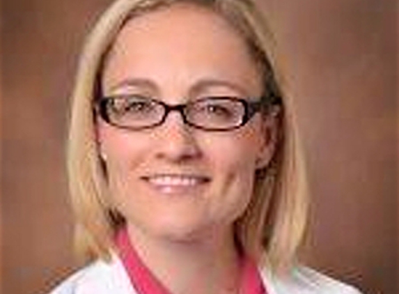 Braidi Rose Huecker, MD - New Albany, IN