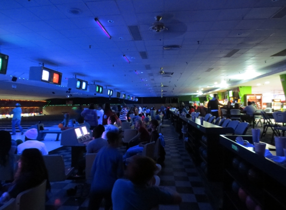 Family Bowl Lanes - Meridian, MS