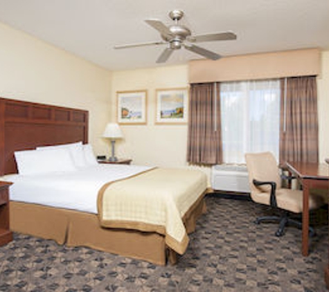 Baymont Inn & Suites - Mount Pleasant, MI