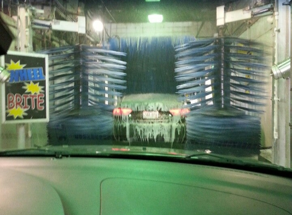 Scrub-A-Dub Car Wash - Milwaukee, WI