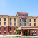 Comfort Suites - Motels