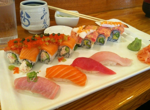 Sushi Samurai Restaurant - Orchard Lake, MI