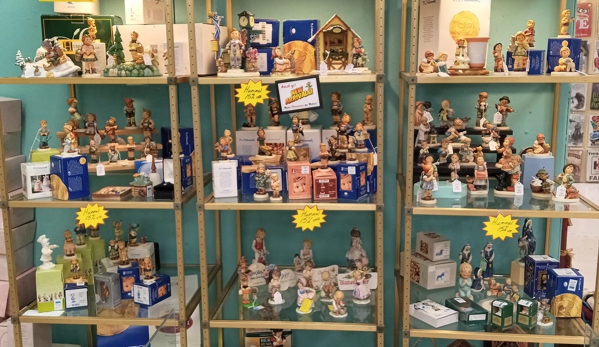 Treasure Trove Collectibles - Dayton, OH. Hummel, Precious Moments, MOY Jim Shore & many more figurines