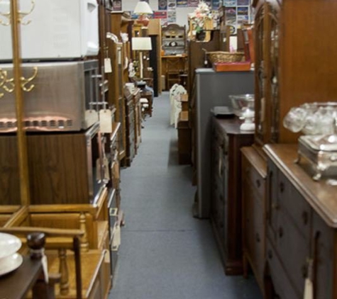 Daval's Used Furniture & Antiques - Hastings, MI