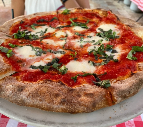 Luigi's Coal Oven Pizza - Fort Lauderdale, FL