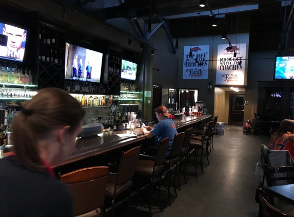 Farrell's Lounge Bar & Grill - Fayetteville, AR