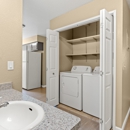 Redwood Cove Apartments - Apartments