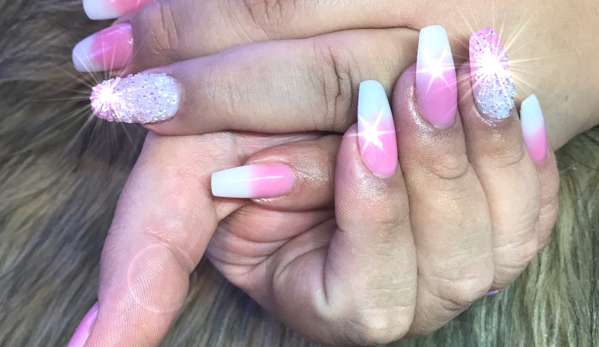 Avalon Nails Spa - San Angelo, TX. Powder color with Swarovski stone by Tiffanie 