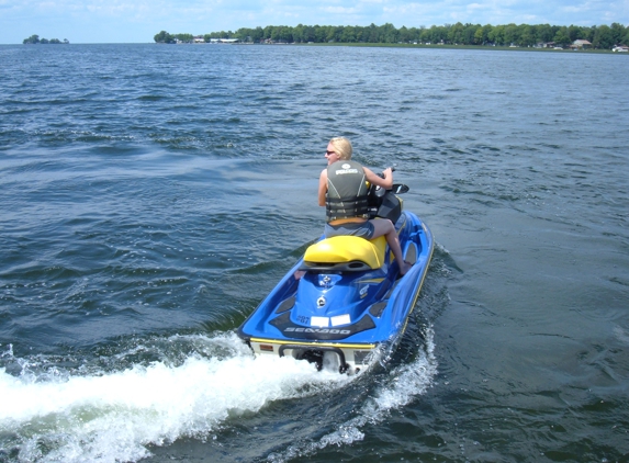 Island View Resort and Pontoon Rental - Wahkon, MN