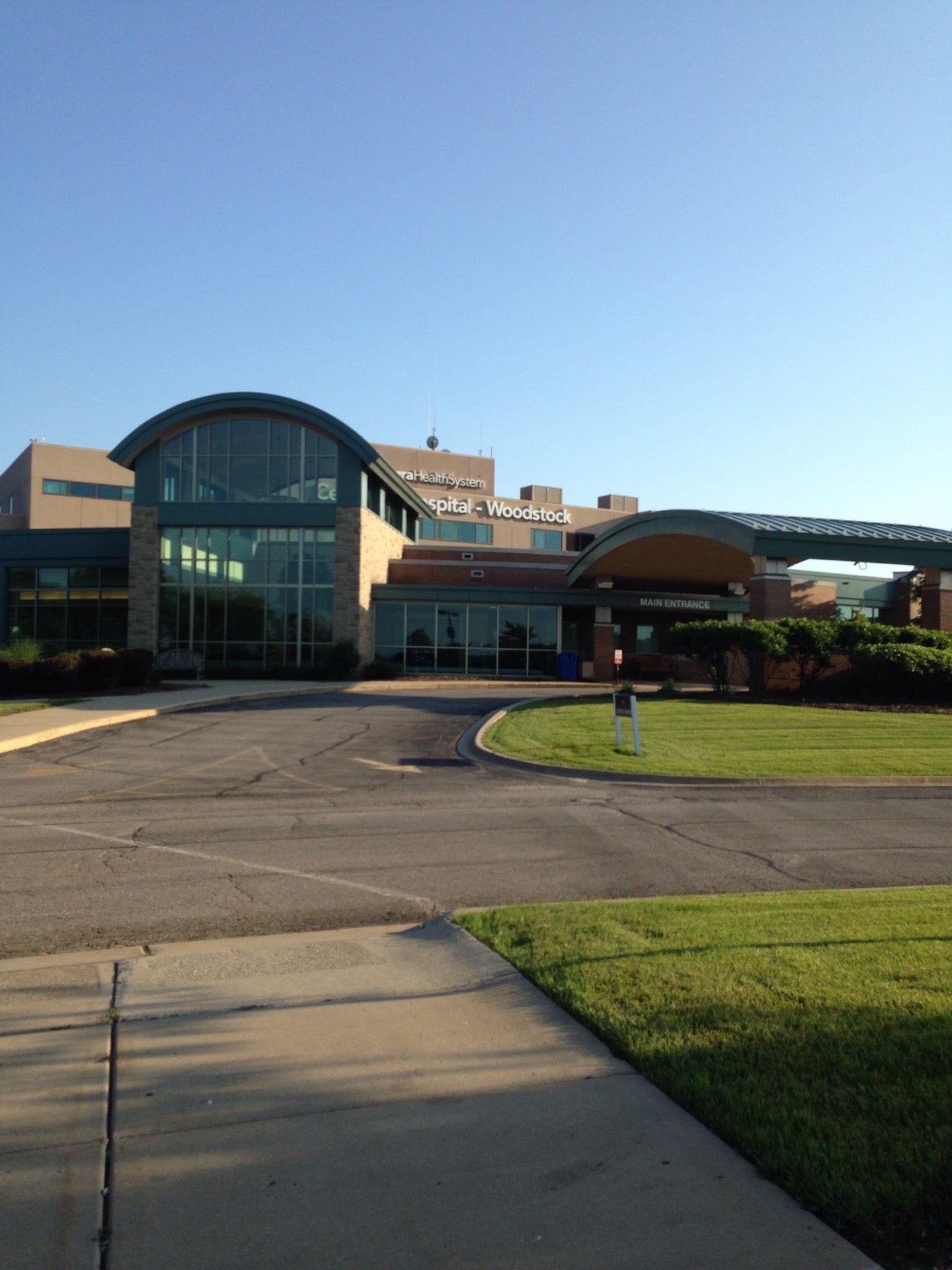 Northwestern Medicine Woodstock Hospital - Woodstock, IL 60098