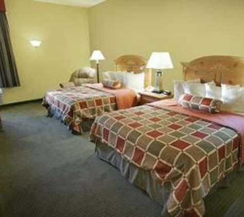 Best Western Plus Revere Inn & Suites - Paradise, PA