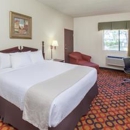 Ramada by Wyndham Bolingbrook - Hotels