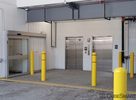 CubeSmart Self Storage - Mount Prospect, IL