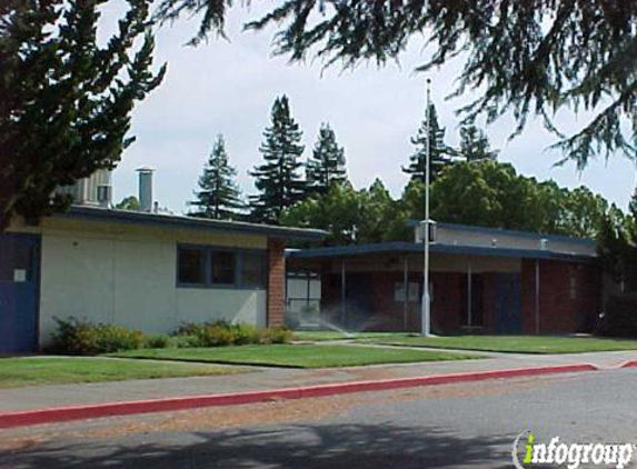 Hemlock Elementary - Vacaville, CA