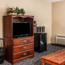 Quality Inn & Suites Banquet Center - Motels