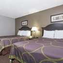 Super 8 by Wyndham Bismarck - Motels