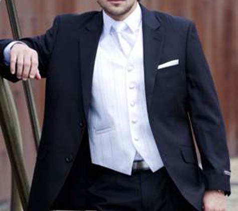 Bonanno's Menswear & Gifts - Fairy Meadow, NSW. Formal clothing