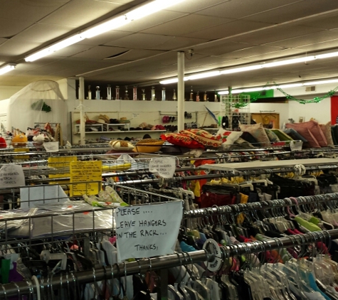 Animals In Need Thrift Store - Kansas City, MO