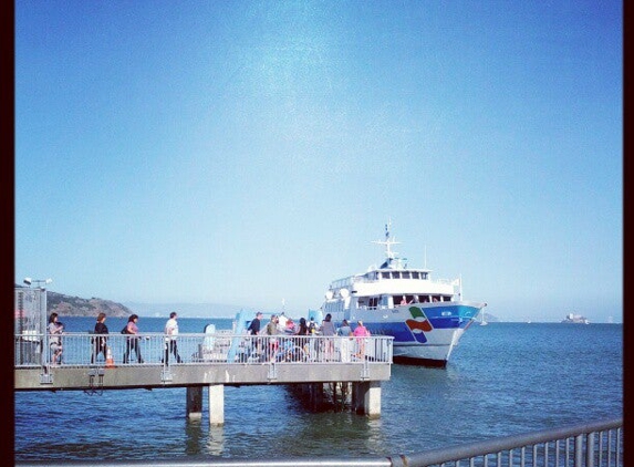 Sausalito Ferry Co Gift Store - Sausalito, CA