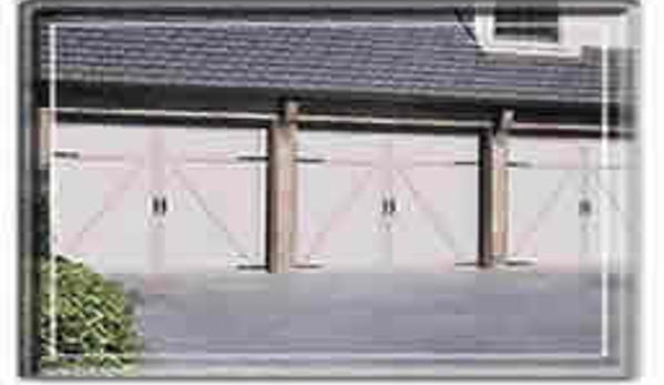 Garage Door in Kingwood - Kingwood, TX