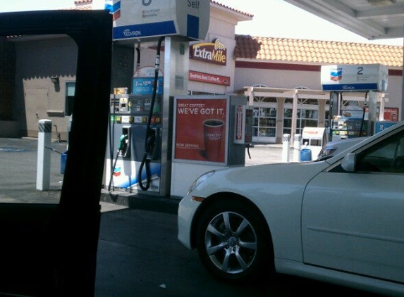 Chevron - Northridge, CA