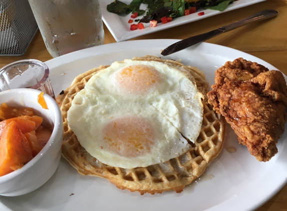 Kuzzo's Chicken & Waffles - Detroit, MI