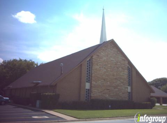 Diamond Oaks Worship Center - Haltom City, TX