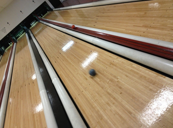 Danbury Duck Pin Lanes - Danbury, CT