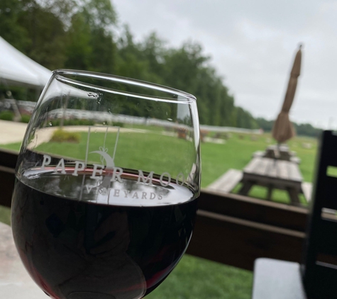 Paper Moon Vineyards - Vermilion, OH