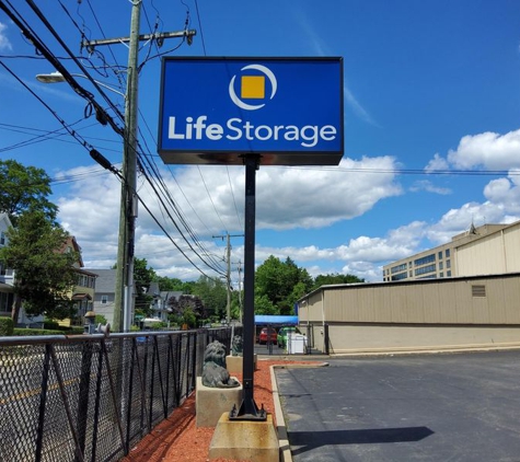 Life Storage - Stamford, CT