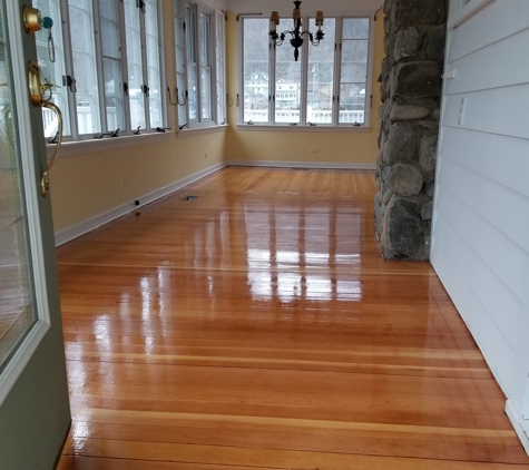 CXM Floors - Middletown, NY