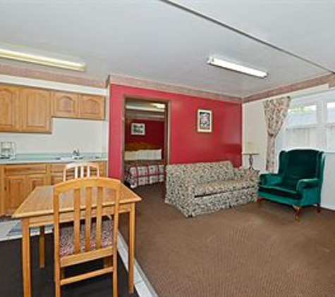 Americas Best Value Inn Jonesville Hillsdale - Jonesville, MI