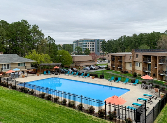 PineGate Apartments - Chapel Hill, NC