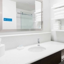 Hampton Inn & Suites Hudson - Hotels