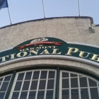 Oakmont National Pub