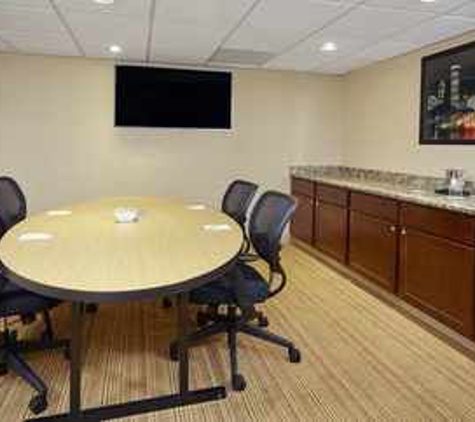 Courtyard by Marriott - Bedford Park, IL