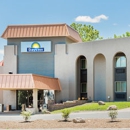 Days Inn by Wyndham West Des Moines - Motels