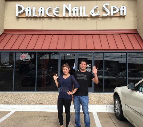 Palace Nails and Spa - Arlington, TX. Front of spa facing Pleasant Ridge