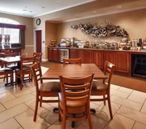 Best Western Plus Easton Inn & Suites - Easton, MD