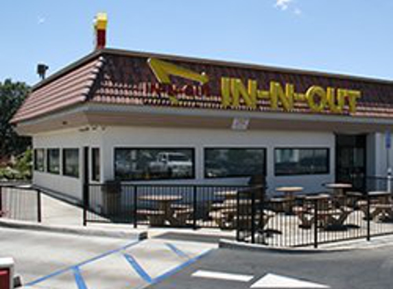 In-N-Out Burger - Hesperia, CA