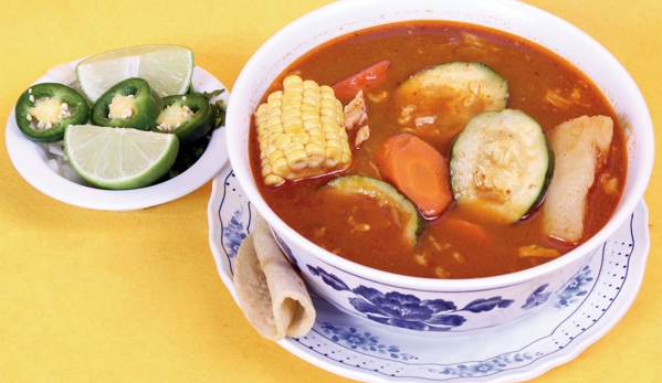 La Cocina Salvamex - Burien, WA. Sopas de Pata(leg soup)
Try our popular soup. It comes with  cow’s feet, tripe, yuca, chayotes, sweet corn, bananas, and green beans.