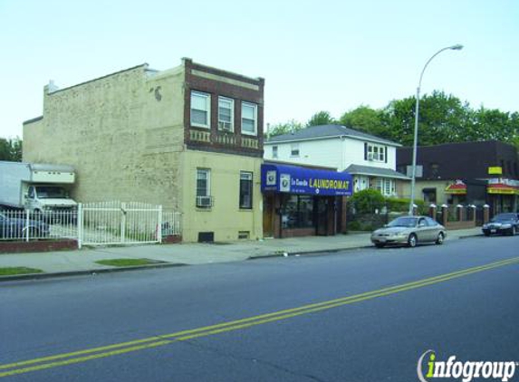 La Guardia Laundromat - Flushing, NY